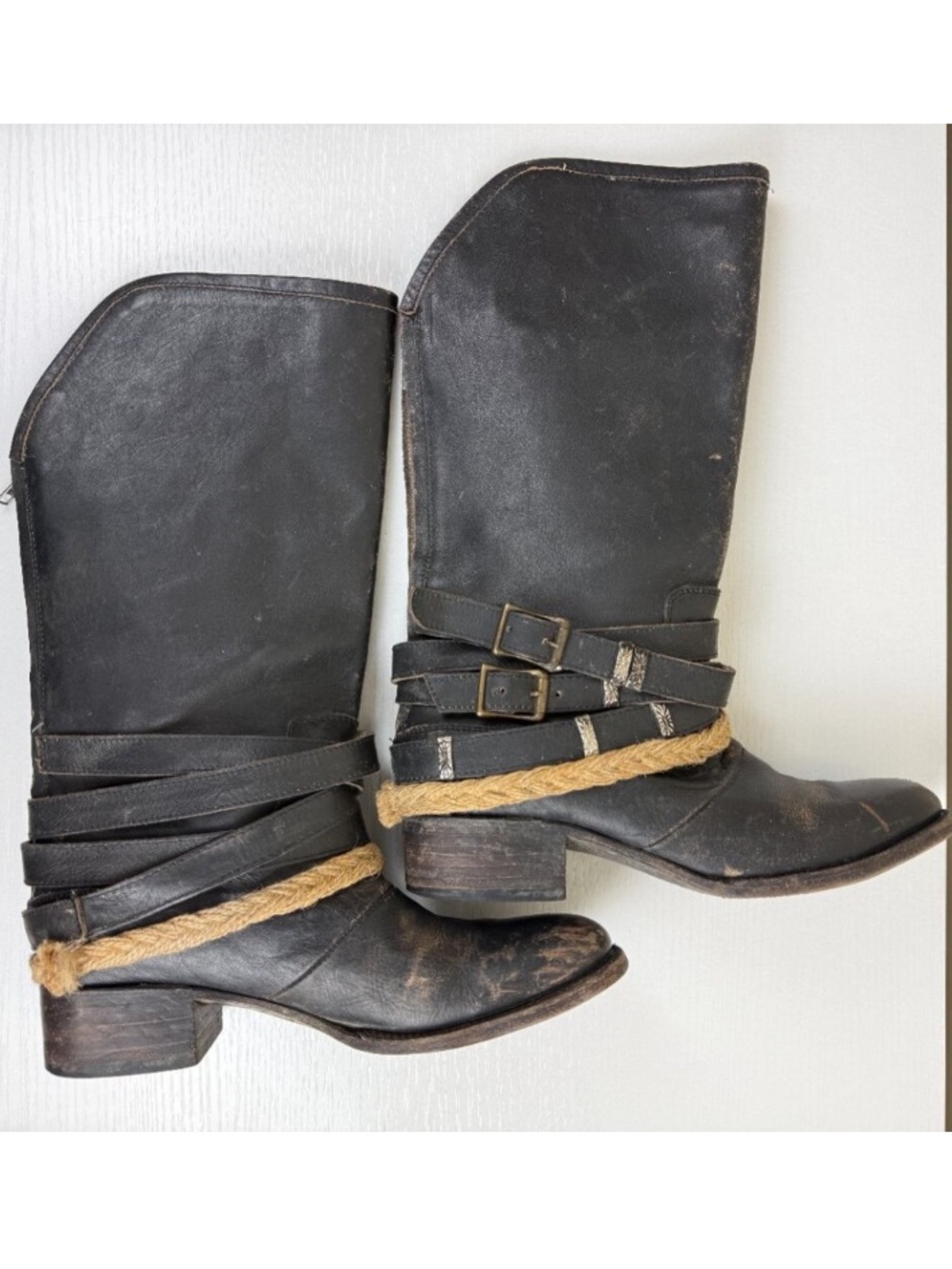 Freebird By Steven Drove Women's Distressed Black mid-calf Leather Boots